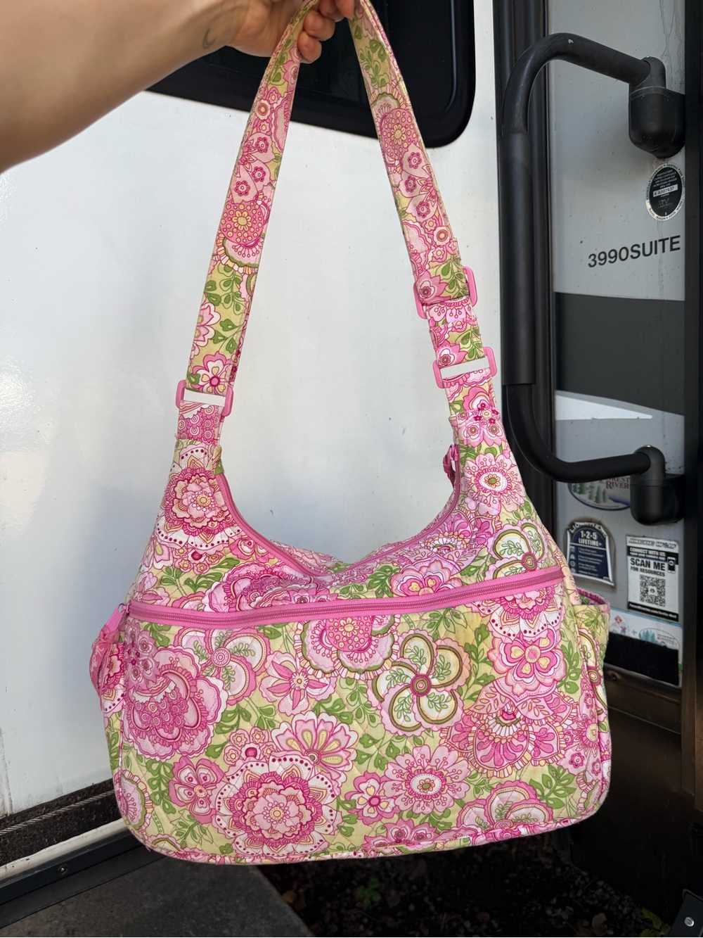 Vera Bradley Petal Pink Cargo
Sling - Picture 2 of 13